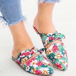 Tropical Floral Print Slip On Sandals / Mules